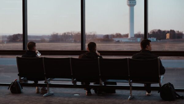 How to Make the Most of Long Layovers