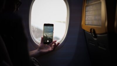 Sky-High Connectivity: How Wi-Fi on Flights is Revolutionizing Air Travel in 2026
